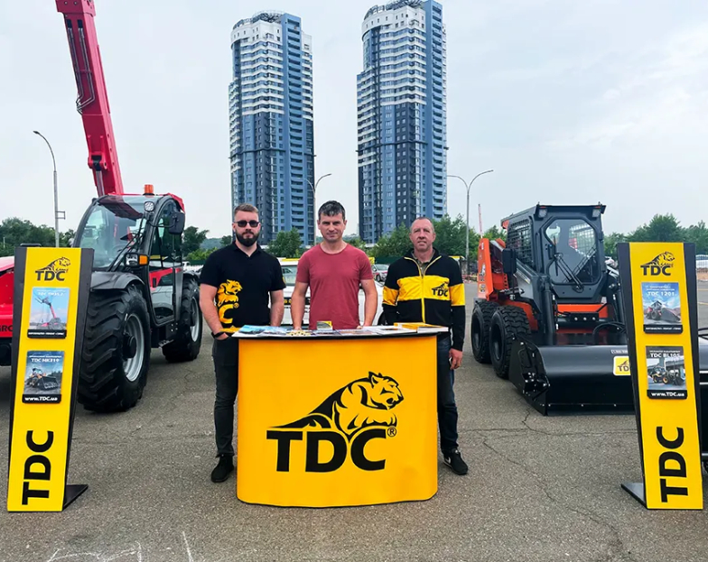 ООО "ТДС Укрспецтехника" в каталоге "Украинская техника для общин"!