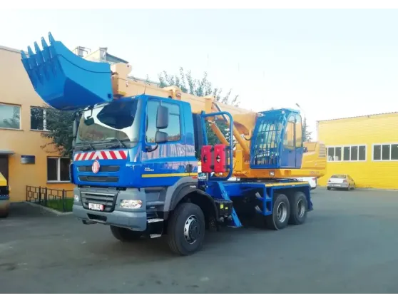 Экскаватор-планировщик UDS 214 на автомобильном шасси