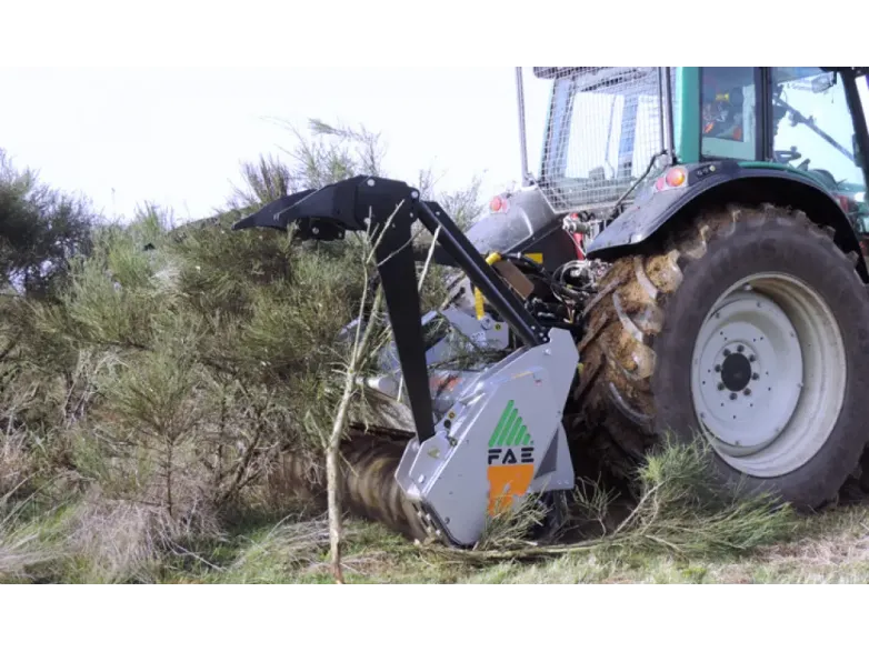 Мульчер UMM/DT 225 | Спецтехника фото №1