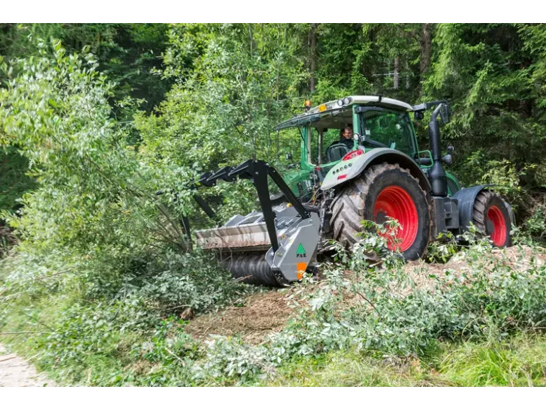 Мульчер UML/S/DT 200 | Спецтехника фото №2