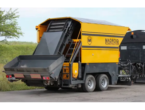 Битумощебнераспределитель MADROG KD 3D