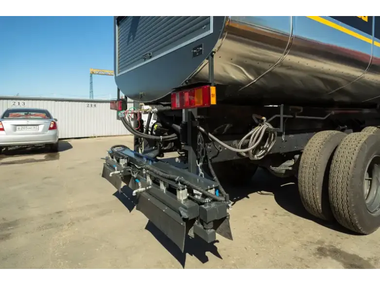 Гудронатор на шасси MADROG SMB 10000 | Спецтехника фото №3