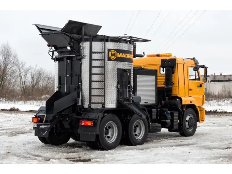 Кохер для литого асфальта MADROG MK 3500 | Спецтехника фото №2