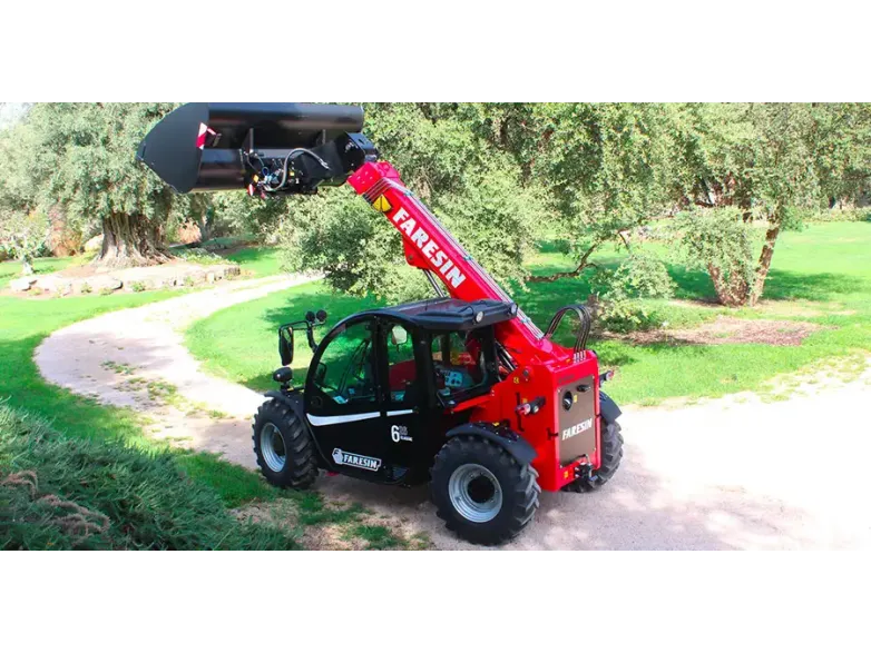 Телескопический погрузчик 6.26 Classic 52 серии Small Range | Спецтехника фото №4