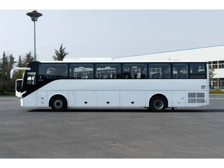 Городской автобус YUTONG ZK6127HQ | Спецтехника фото №4