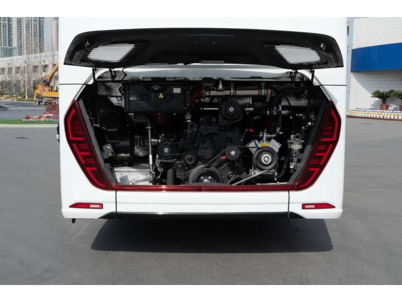 Городской автобус YUTONG ZK6127HQ | Спецтехника фото №5