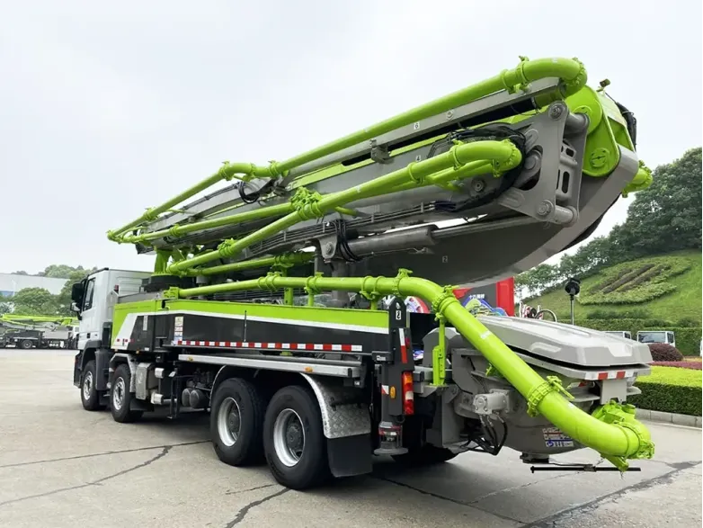 Автобетононасос Zoomlion 8х4, 49 м | Спецтехника фото №4